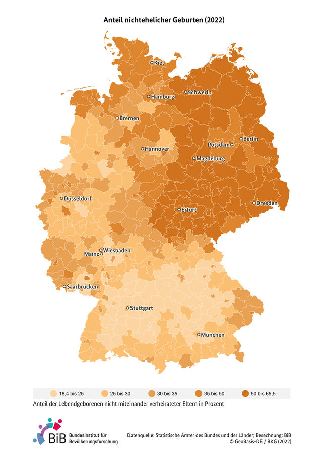 Karte des prozentualen Anteils der Lebendgeborenen nicht miteinander verheirateter Eltern in Deutschland auf Kreisebene im Jahr 2022 (verweist auf: Anteil der Lebendgeborenen nicht miteinander verheirateter Eltern in Deutschland (Kreisebene, 2022))