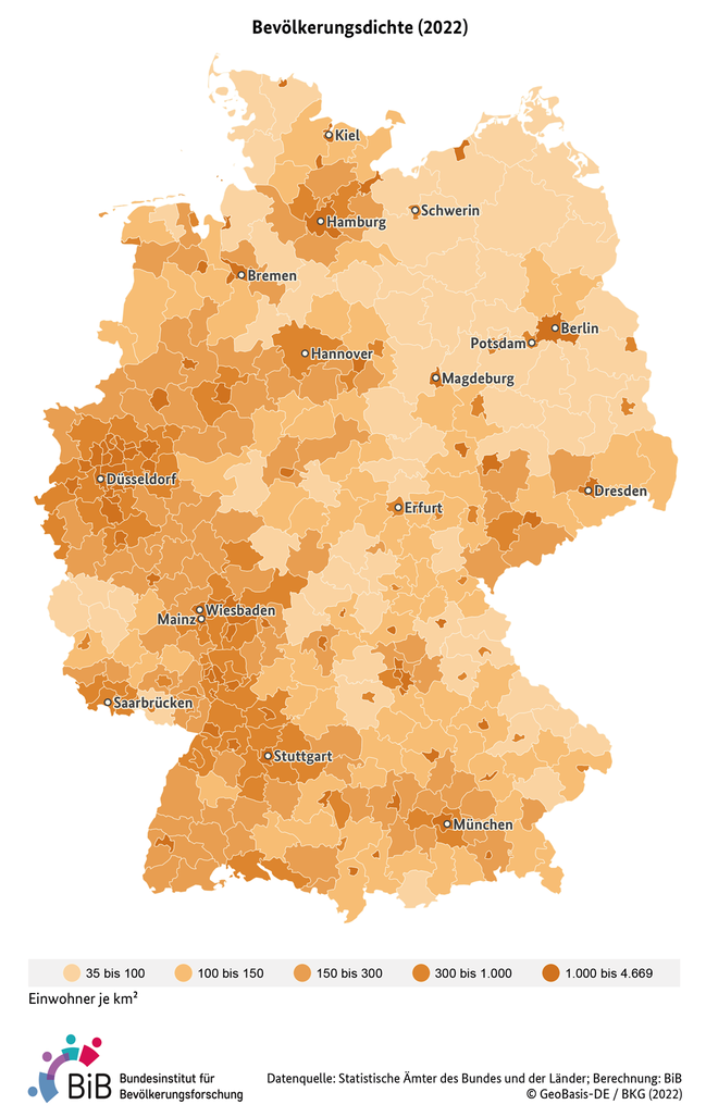 Karte zeigt die Bev&#246;lkerungsdichte in Einwohner je Quadratkilometer in Deutschland auf Kreisebene im Jahr 2020 (verweist auf: Bevölkerungsdichte in Einwohner je km² in Deutschland (Kreisebene, 2020))